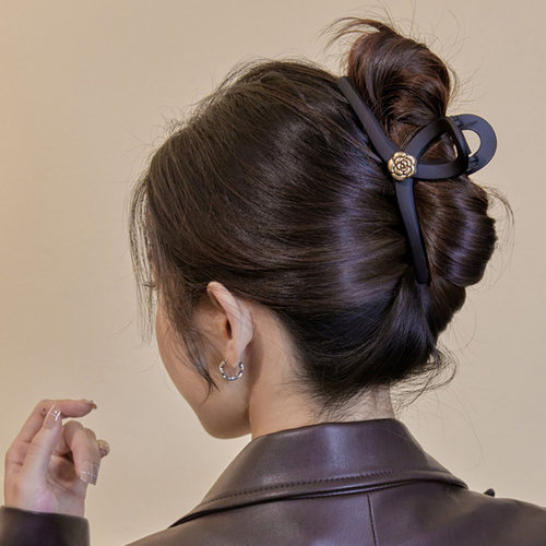 抓夹女2025新款高级感八字带花大号头发鲨鱼夹半扎发夹发量少高端 - 图1