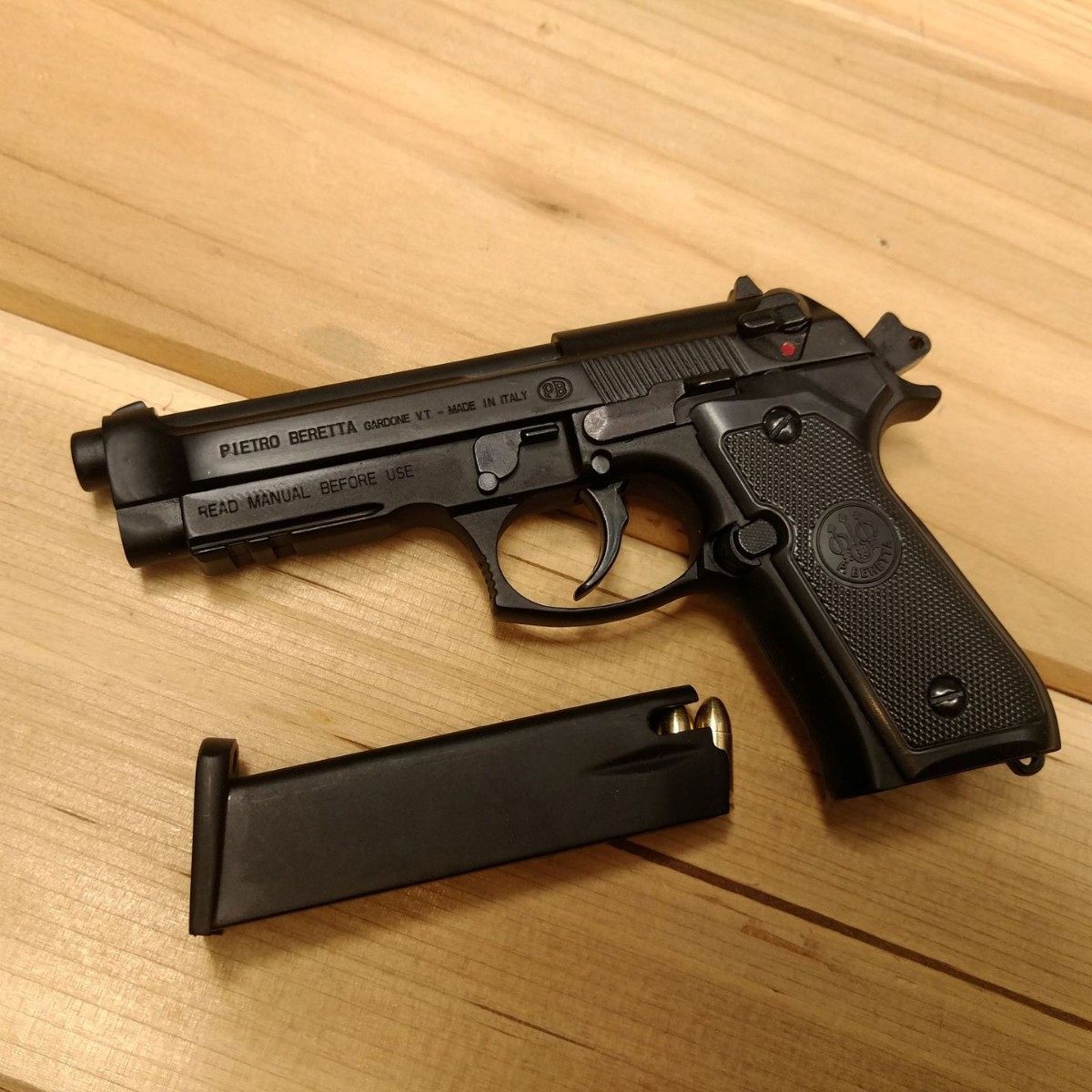 1：2.05合金帝国M92A1伯莱塔模型玩具钥匙扣金属 不可发射,淘宝优惠券,粉丝福利购,淘宝优惠卷