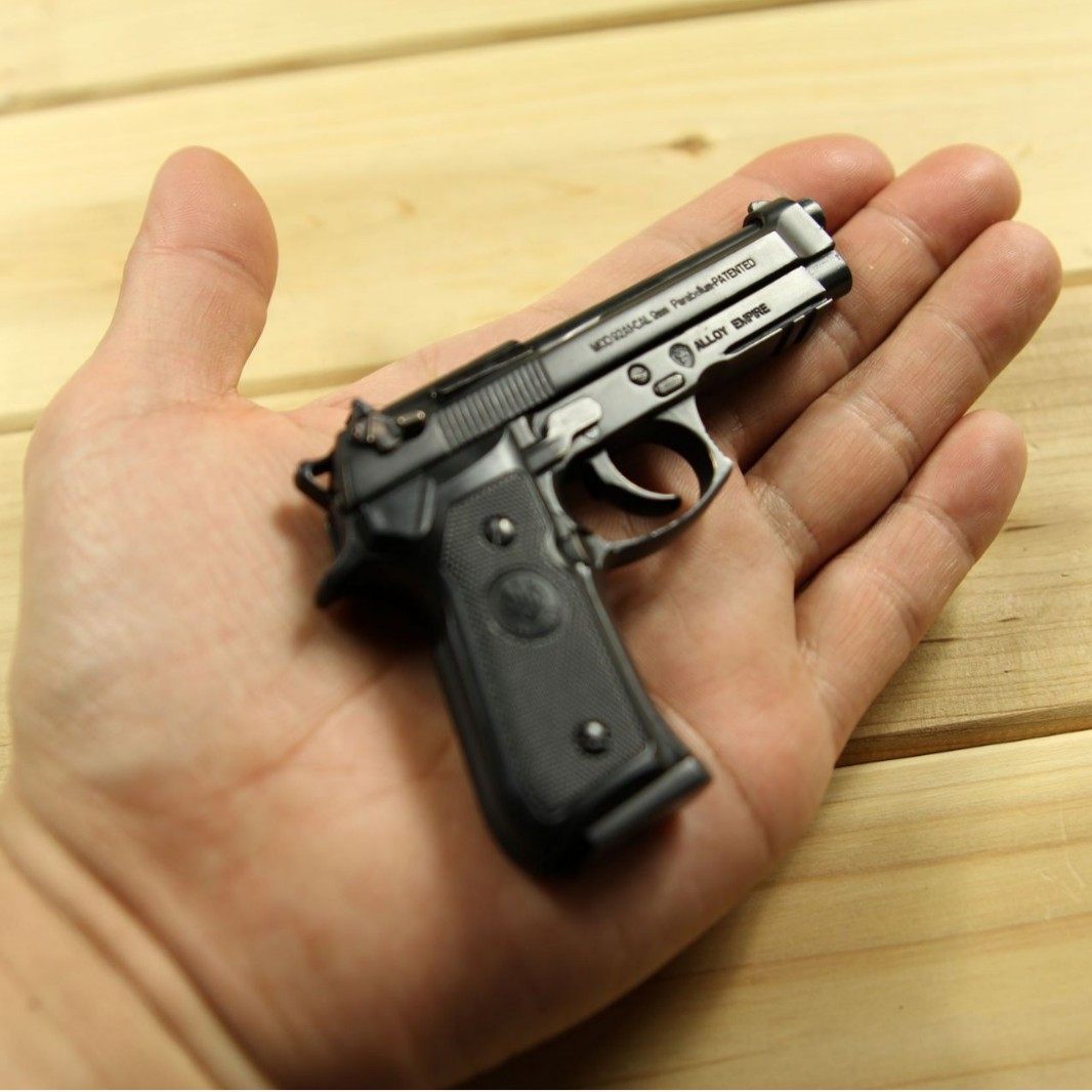 1：2.05合金帝国M92A1伯莱塔模型玩具钥匙扣金属 不可发射,淘宝优惠券,粉丝福利购,淘宝优惠卷