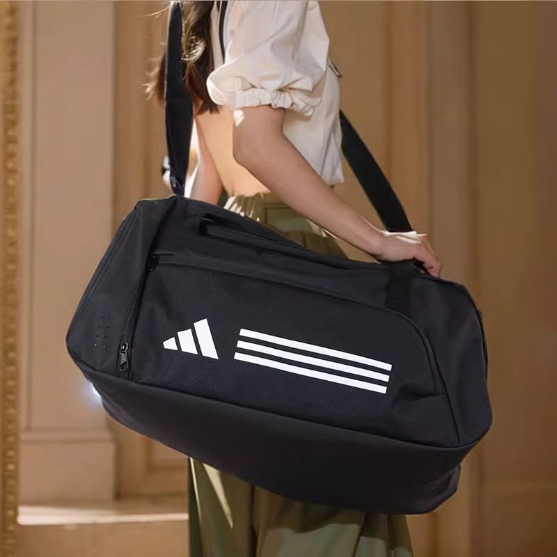 adidas阿迪达斯斜挎包运动健身包休闲旅行包手提包男训练包单肩包