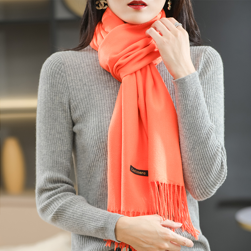 围巾女秋冬季新款外搭两用百搭超大披肩羊毛时尚披风斗篷叮_鄂尔多其斤市 3号店_服饰配件/皮带/帽子/围巾-第3张图片-提都小院