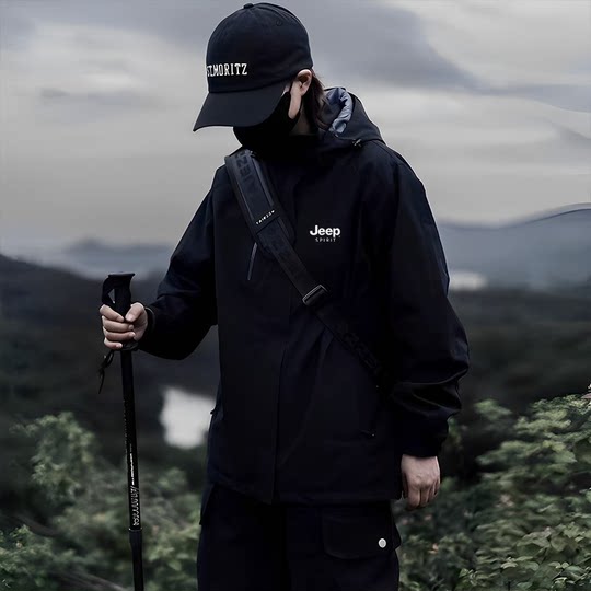 Jeep 2025 new outdoor three-in-one assault top women's windproof and waterproof winter velvet thickened men's jacket