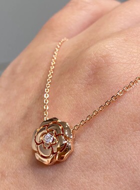 镀18k玫瑰金轻奢小香风山茶项链