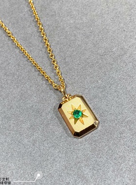 纯银镀18k金祖母绿拉丝方牌吊坠