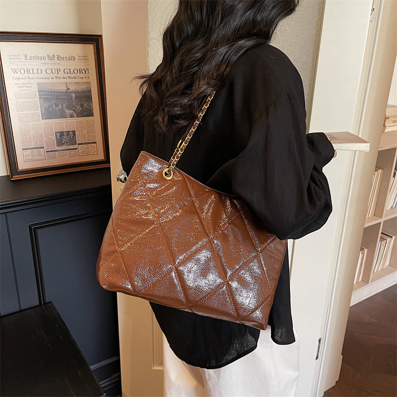 高级感菱格链条托特包女2026春季新款时尚百搭上班通勤单肩斜挎包,淘宝优惠券,粉丝福利购,淘宝优惠卷