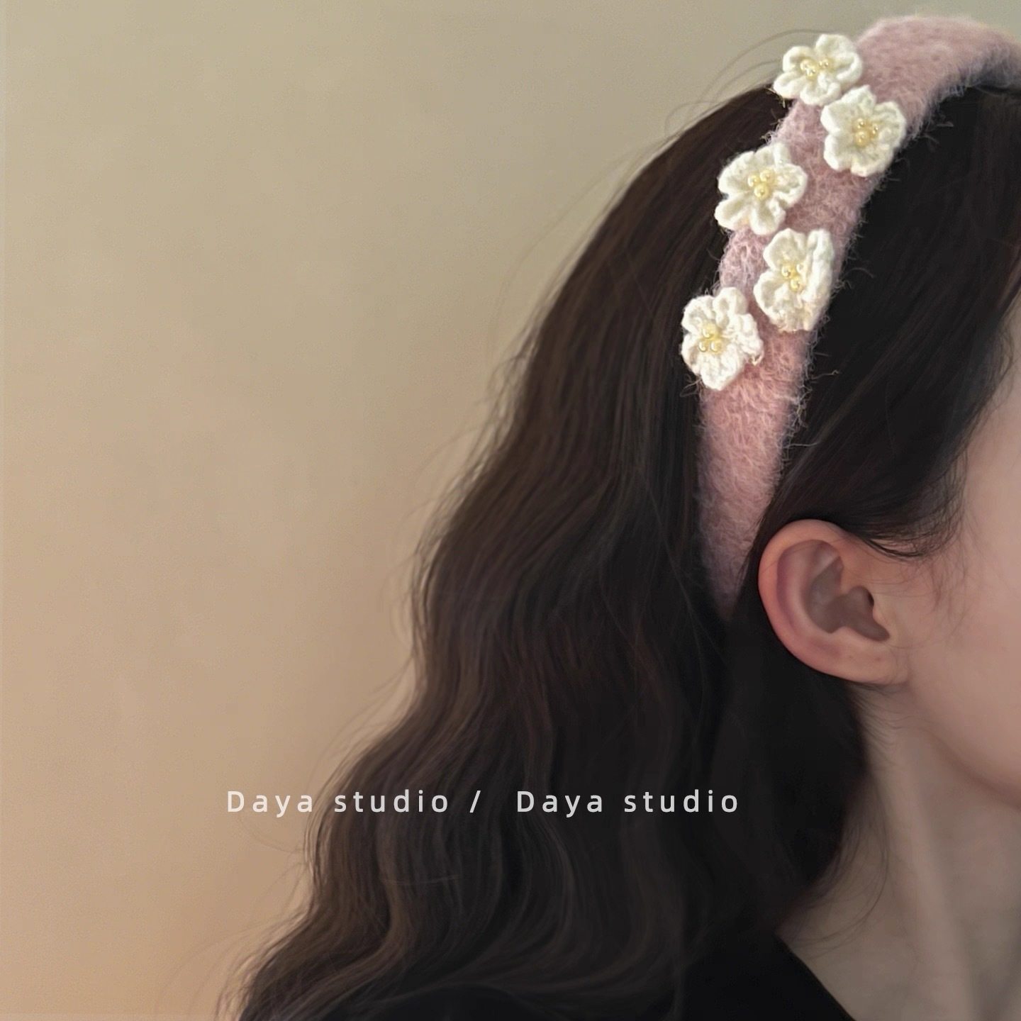 温柔花事适合冬天的粉白毛绒花朵发箍感小众设计高颅顶头箍,淘宝优惠券,粉丝福利购,淘宝优惠卷