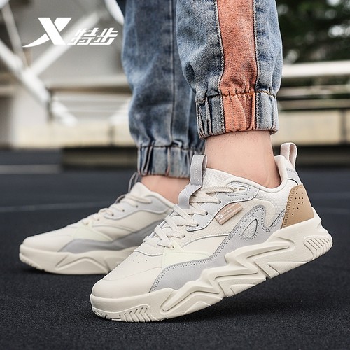 特步男鞋板鞋男冬季网面透气休闲鞋官方旗舰店正品皮面防水运动鞋 - 图2