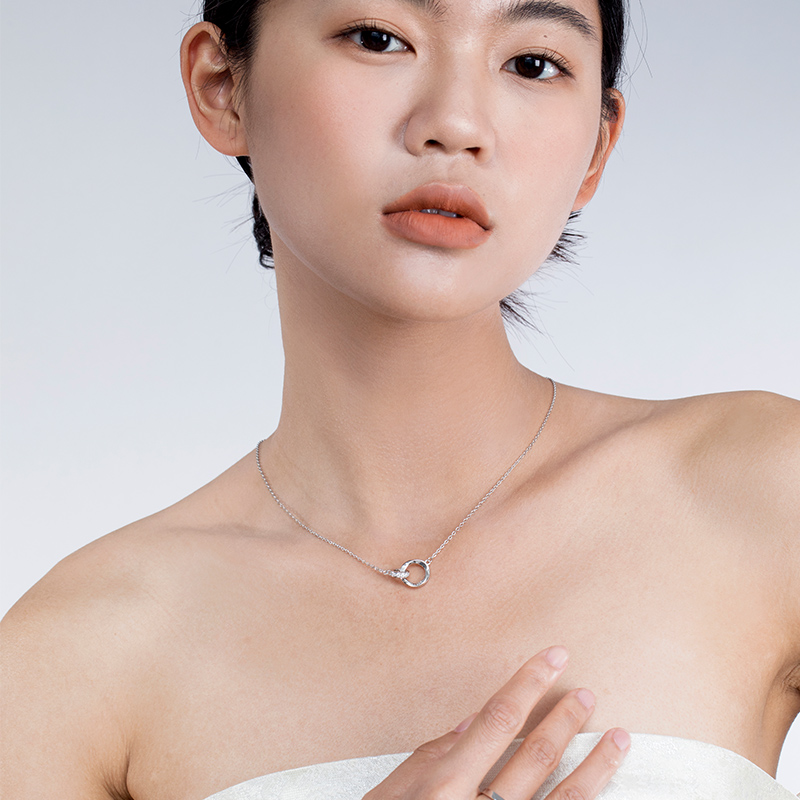 莫比乌斯双环情侣项链女男轻奢小众高级设计感简约吊坠礼物 clect 莫比乌斯双环情侣项链女男轻奢小众高级设计感简约吊坠礼物 clect
