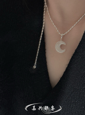 嘉兴银家s925纯银小众设计感镂空月亮吊坠女韩式复古简约轻奢项坠