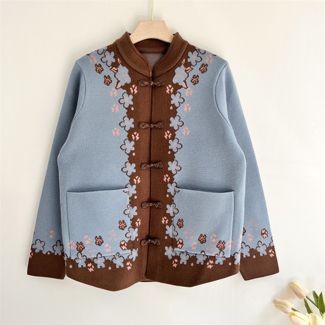 Guo Guiren's fashionable old lady's wool coat