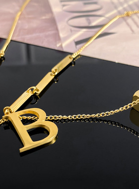 高版真空电渡26个字母项链不掉色跨境女流苏轻奢锁骨钛钢个性高级