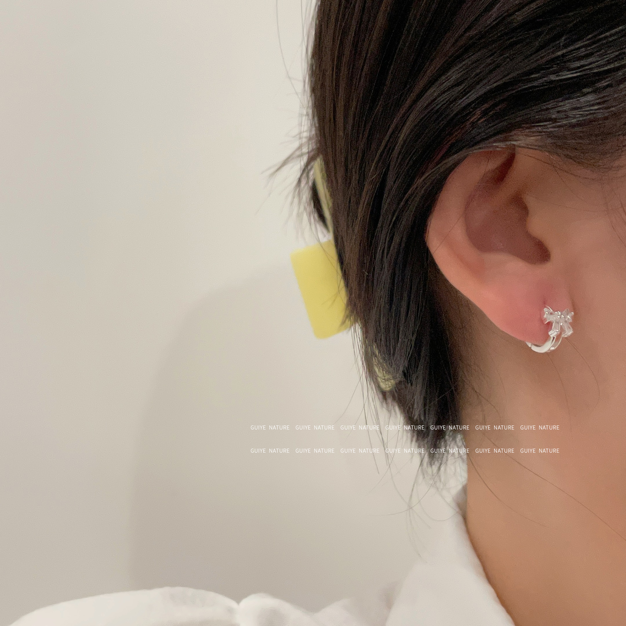 银色精致小巧蝴蝶结耳环女温柔风小众设计感耳钉简约百搭耳饰配饰 - 图1