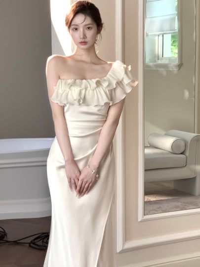法式一字肩绝美缎面连衣裙高级感名媛气质轻奢宴会生日小礼服长裙
