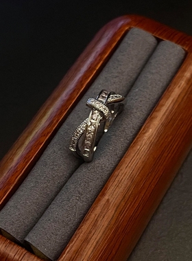 交叉扭结戒指女小众设计轻奢指环