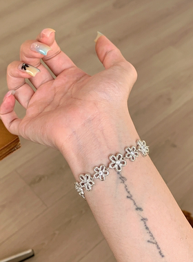 蕾丝花朵手链女轻奢小众精致手串