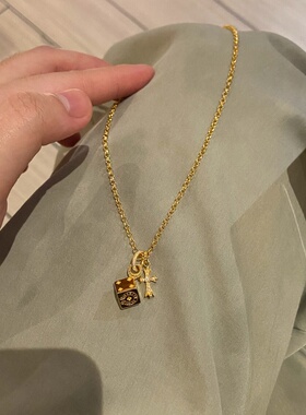 骰子十字架吊坠项链女款2025新款