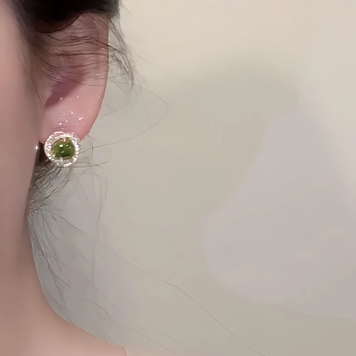 法式简约绿色水晶耳钉女纯银微镶水钻耳环耳夹2025年新款爆款耳饰,淘宝优惠券,粉丝福利购,淘宝优惠卷