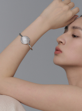 盐岛节气白露玻璃猫眼石手镯新中式轻奢小众精致腕饰复古简约饰品