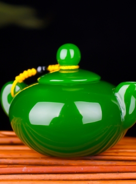 新疆和田玉碧玉手壶把件菠菜绿碧玉壶手玩件把把壶小酒壶把玩件