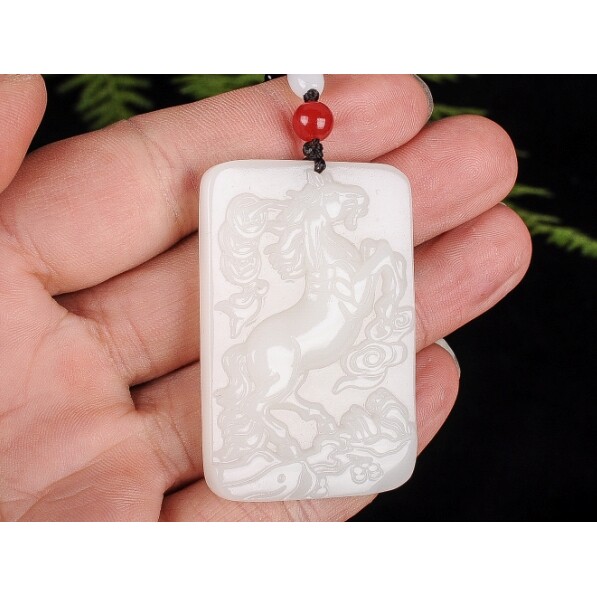 和田玉生肖马挂件白玉马吊坠马上有钱牌天然玉石马到成功玉坠男女 - 图0