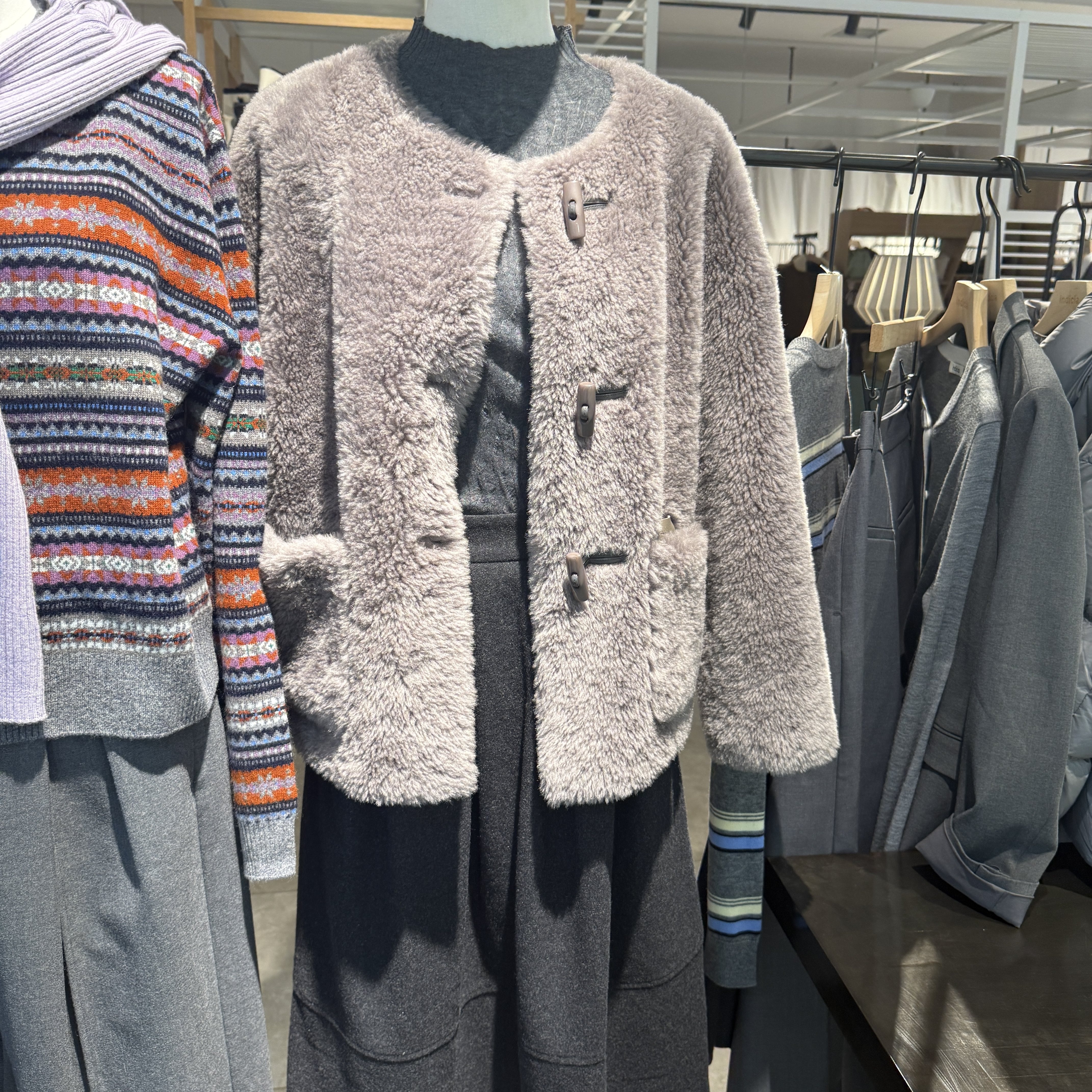 indiciatheL2D5WT259专柜正品标记女装羊羔毛牛角扣外套吊牌1889,淘宝优惠券,粉丝福利购,淘宝优惠卷