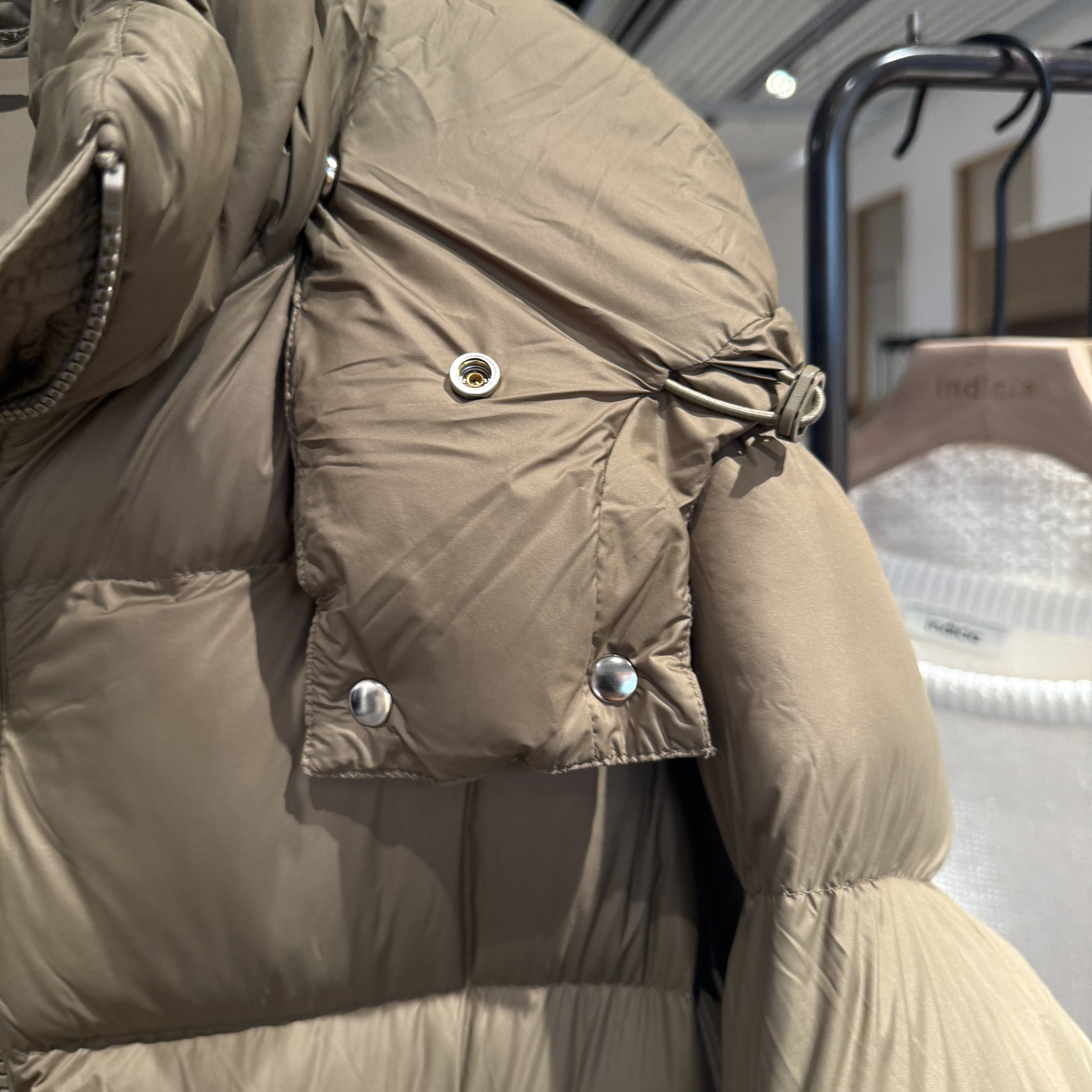 indiciaF2D4YR679F专柜正品标记女装立领休闲简约羽绒服吊牌1989,淘宝优惠券,粉丝福利购,淘宝优惠卷