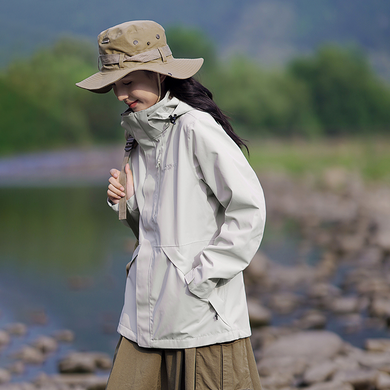 拓路者冲锋衣女款三合一春秋户外防风防水硬壳单冲压胶登山服外套-图0