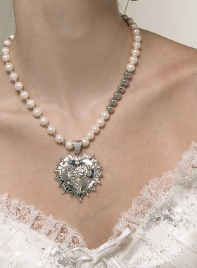 1JINN M2M 复古哥特朋克爱心吊坠项链珍珠拼接不规则轻奢镶钻配饰