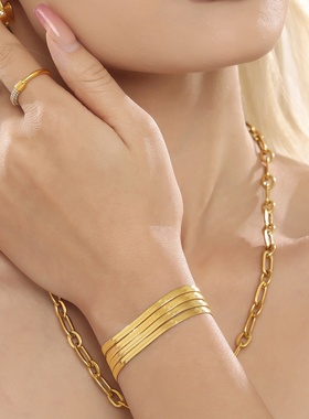 欧麦卡欧美ins多层刀片链条时尚手链钛钢pvd电镀真金保色首饰