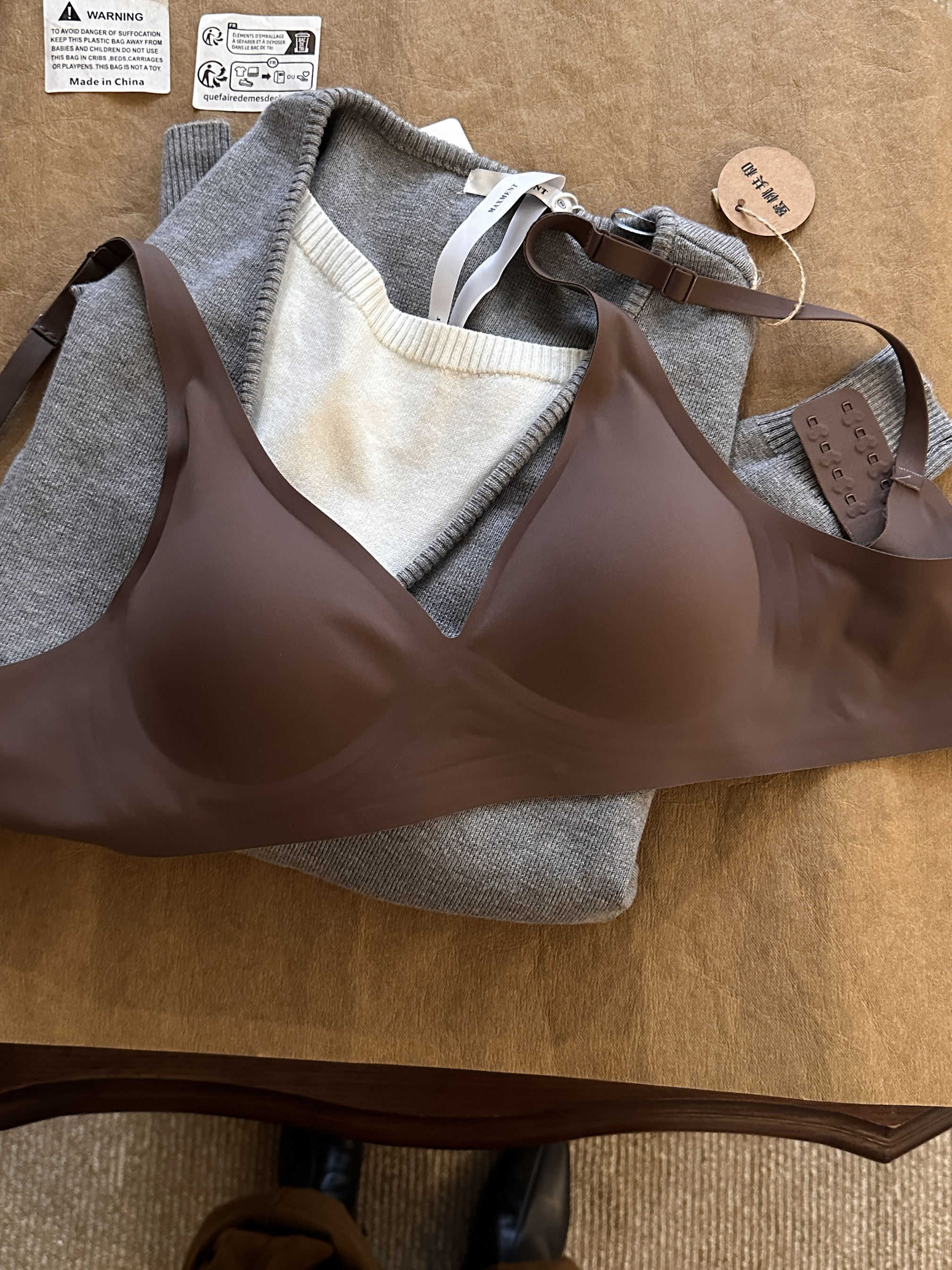 蜜桃共和 果冻条无痕内衣女薄款大胸显无钢圈收副乳防下垂文胸罩,淘宝优惠券,粉丝福利购,淘宝优惠卷