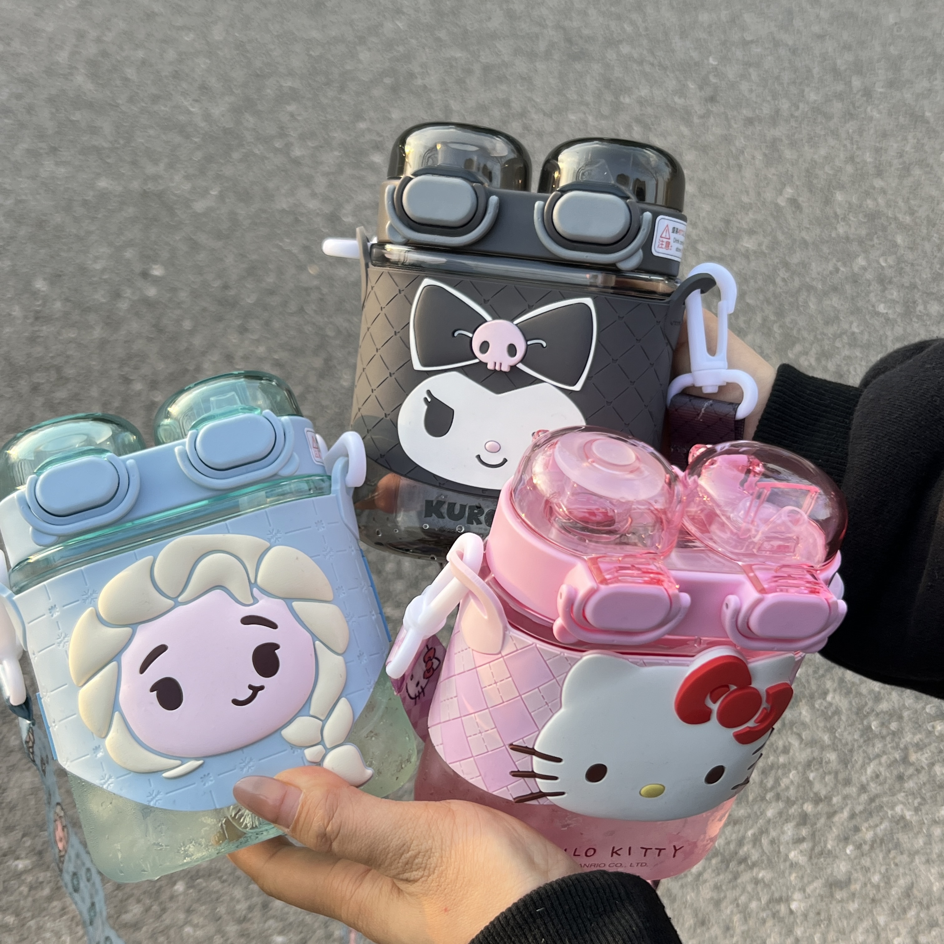 迪士尼水杯女高颜值hellokitty水杯双饮口便携上学可爱儿童吸管杯 - 图2