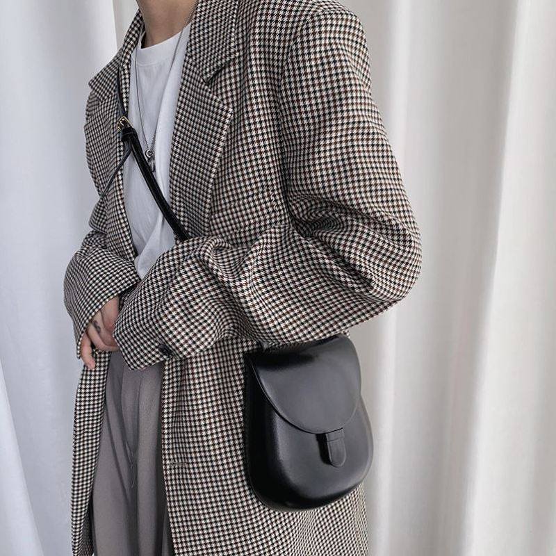 韩国复古皮质休闲翻盖斜挎包简约潮流小众设计手机包男小方包,淘宝优惠券,粉丝福利购,淘宝优惠卷