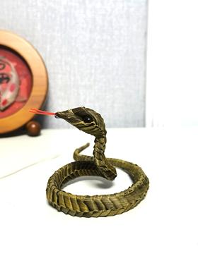 中国非遗草编蛇仿真动物纯手工蛇摆件棕编手工艺品