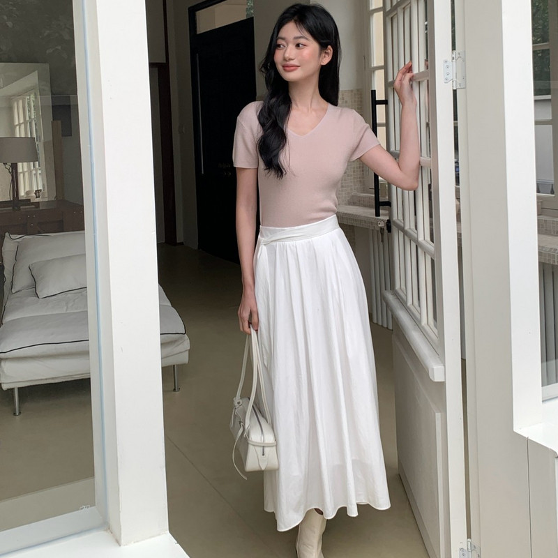 AIRIQI春季新款法式浪漫A字松紧腰压褶飘逸感天丝半身裙AH51BQ215