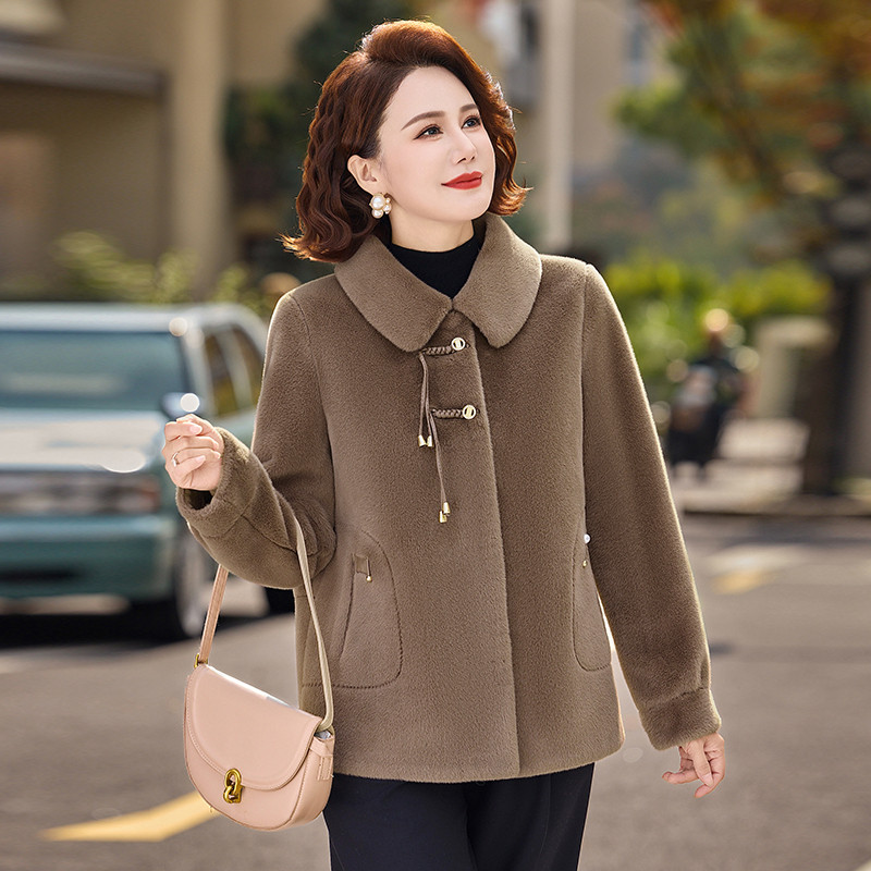 妈妈冬装水貂绒毛呢外套皮毛一体防风保暖2025新款中老年女装冬季,淘宝优惠券,粉丝福利购,淘宝优惠卷