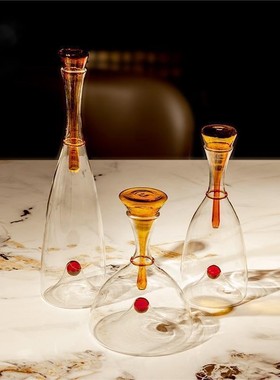 北欧简约透明玻璃酒具器皿中古醒酒器摆件餐厅客厅酒柜家居装饰品