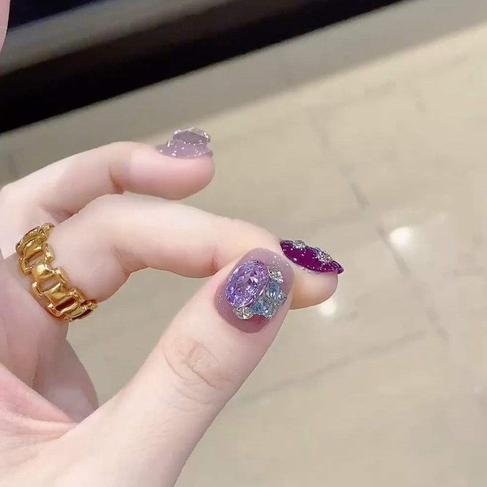 纯手工穿戴甲2025新款夏日紫色小猴子显白高级感短款美甲指甲贴片,淘宝优惠券,粉丝福利购,淘宝优惠卷