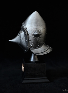 龙飞兔舞  135MM 桌面装饰品树脂摆件 欧洲骑士头盔  LTCP-391