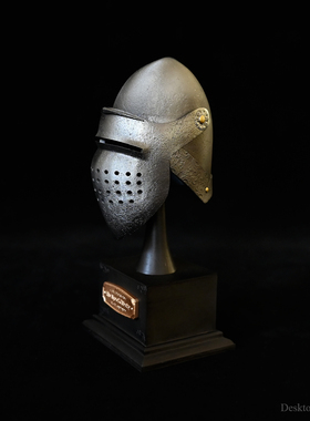 龙飞兔舞 125MM桌面装饰品树脂摆件 中世纪欧洲骑士头盔LTCP-336