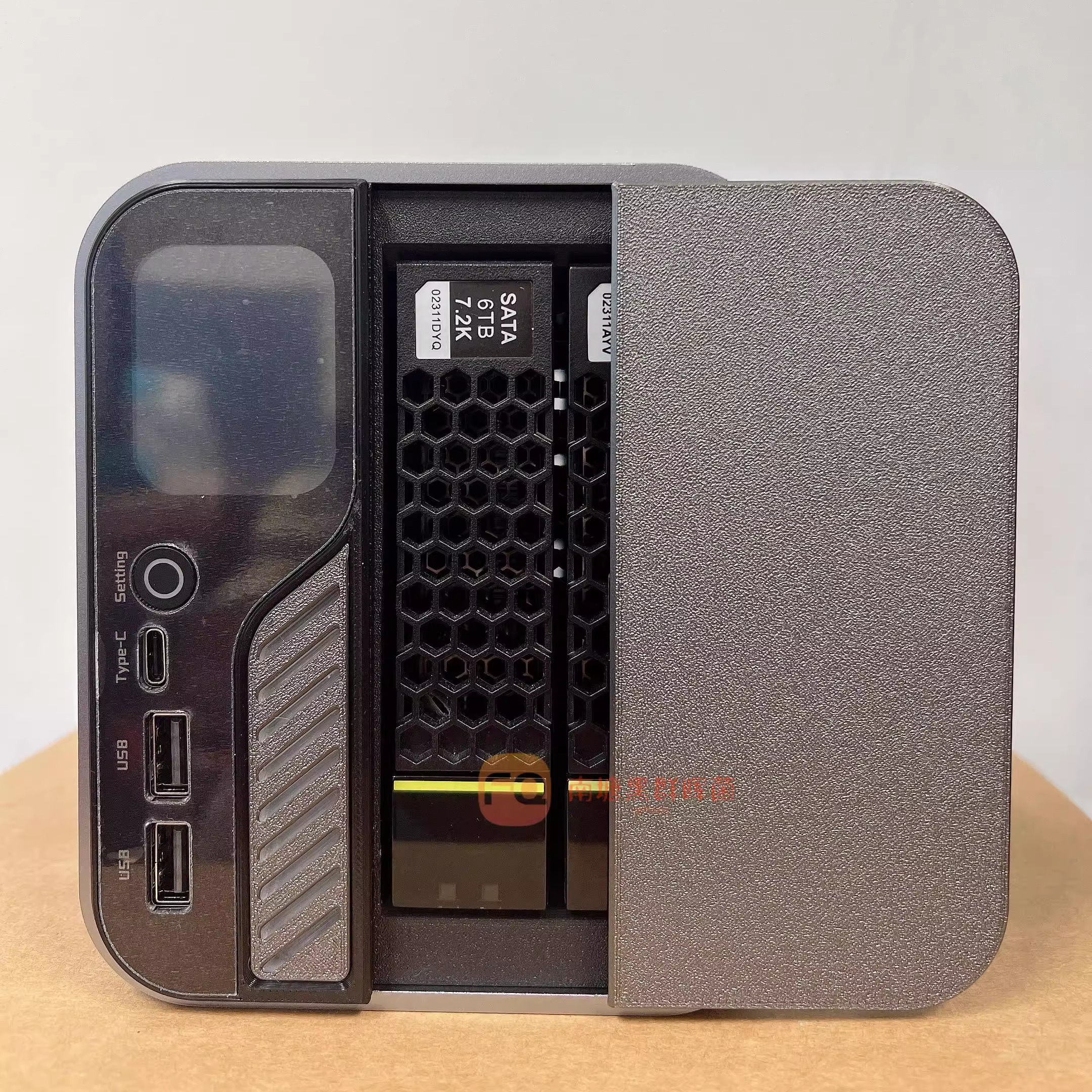 Customized NAS aluminum alloy chassis 2 disks 3.5 inches