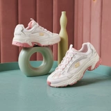 Skechers 俜 Outlets Lu Yanxin