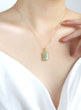 天然和田玉无事牌吊坠项链女纯银高级设计感气质优雅男女生款饰品