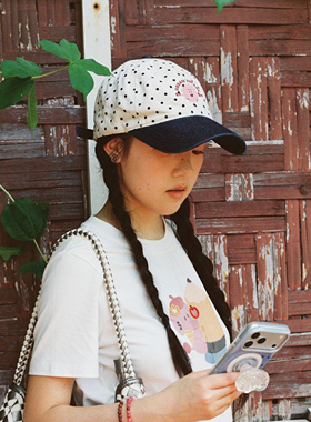 Tagi.可爱运动格子彩色休闲帽子