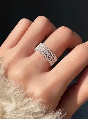 新款爆闪小众设计高级感蕾丝镂空锆石戒指女气质时尚轻奢开口指环