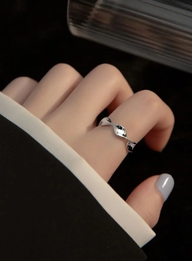 2025新款森系莫比乌斯环扭线戒指波浪简约时尚开口指环个性手饰品