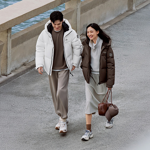 波司登2025新款冬季面包羽绒服女男情侣时尚运动加厚连帽保暖短款