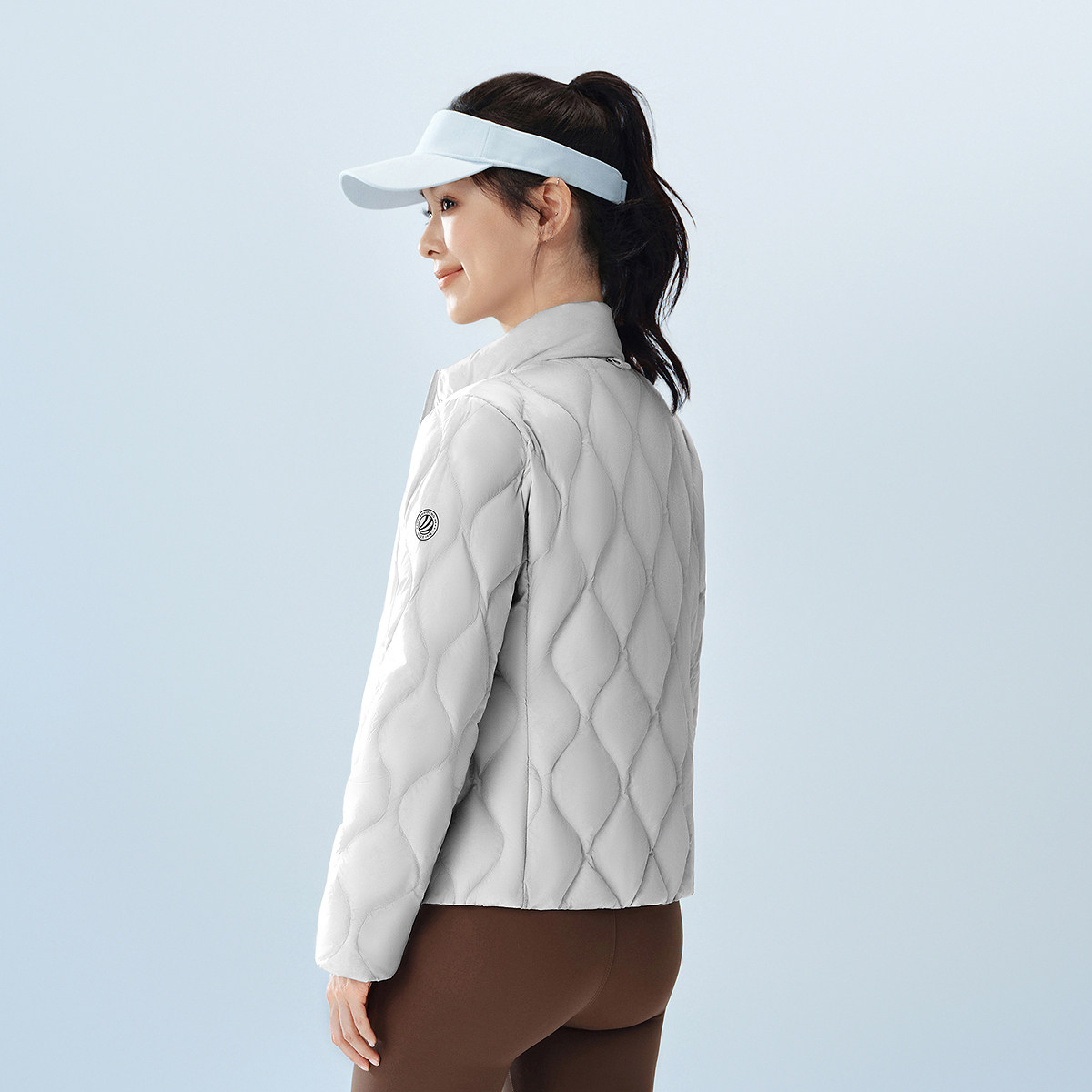 波司登秋季新款鹅绒羽绒服内胆女士短款立领保暖亲肤时尚轻薄外套