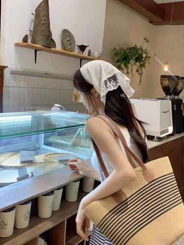 编织草编包2026夏季新款通勤大容量条纹单肩百搭时尚沙滩包女士 - 图0