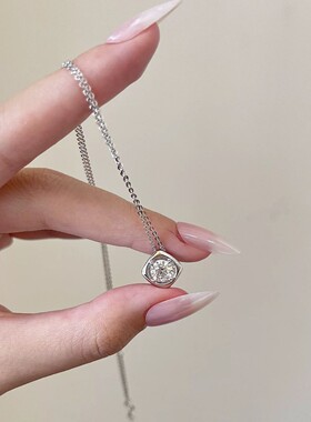 【限时特价】爆闪形方形泡泡钻方糖吊坠钛钢项链女轻奢精致风小众
