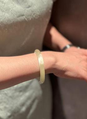 白月光柠檬色手镯女玉髓荔枝冻高级感轻奢猫眼效应高冰黄色贵妃镯